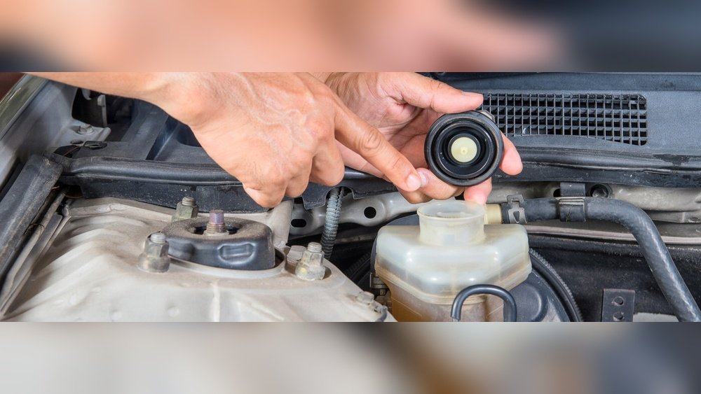 how to check brake fluid jeep grand cherokee