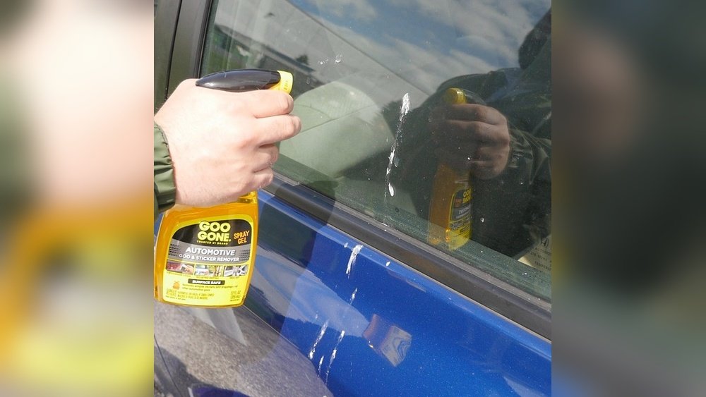 how to clean bird poop off windshield