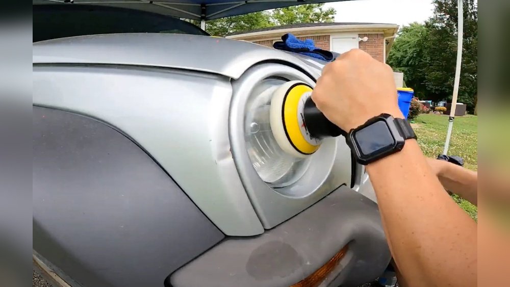 how to clean jeep headlights