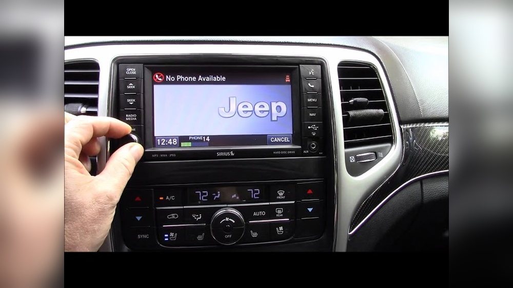 how to connect bluetooth to jeep grand cherokee 2012