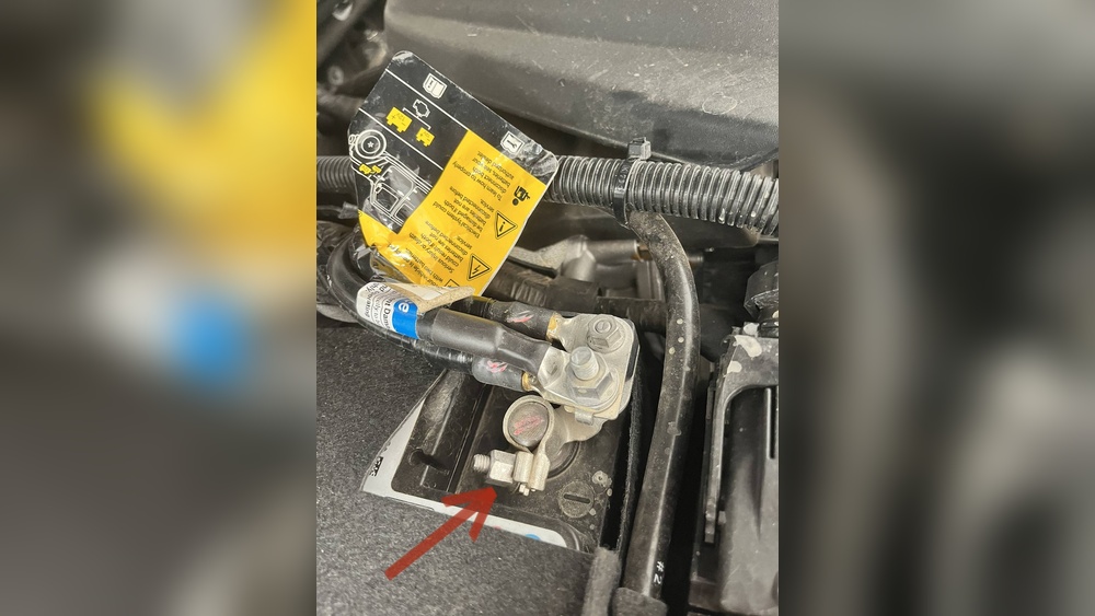 how to disconnect jeep wrangler battery