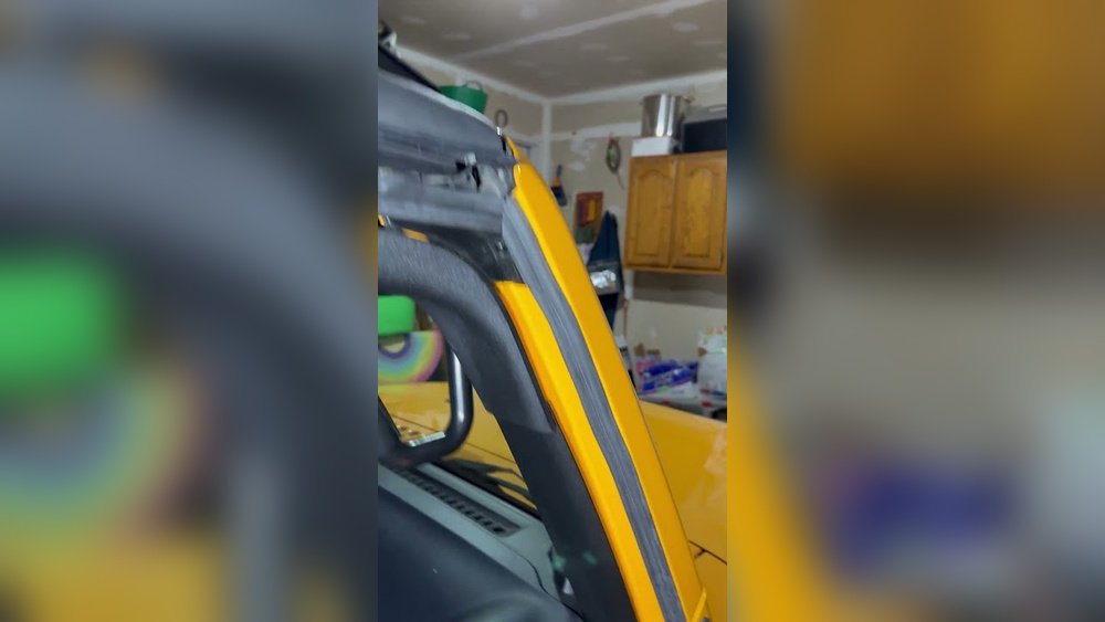 how to fix jeep wrangler door leak