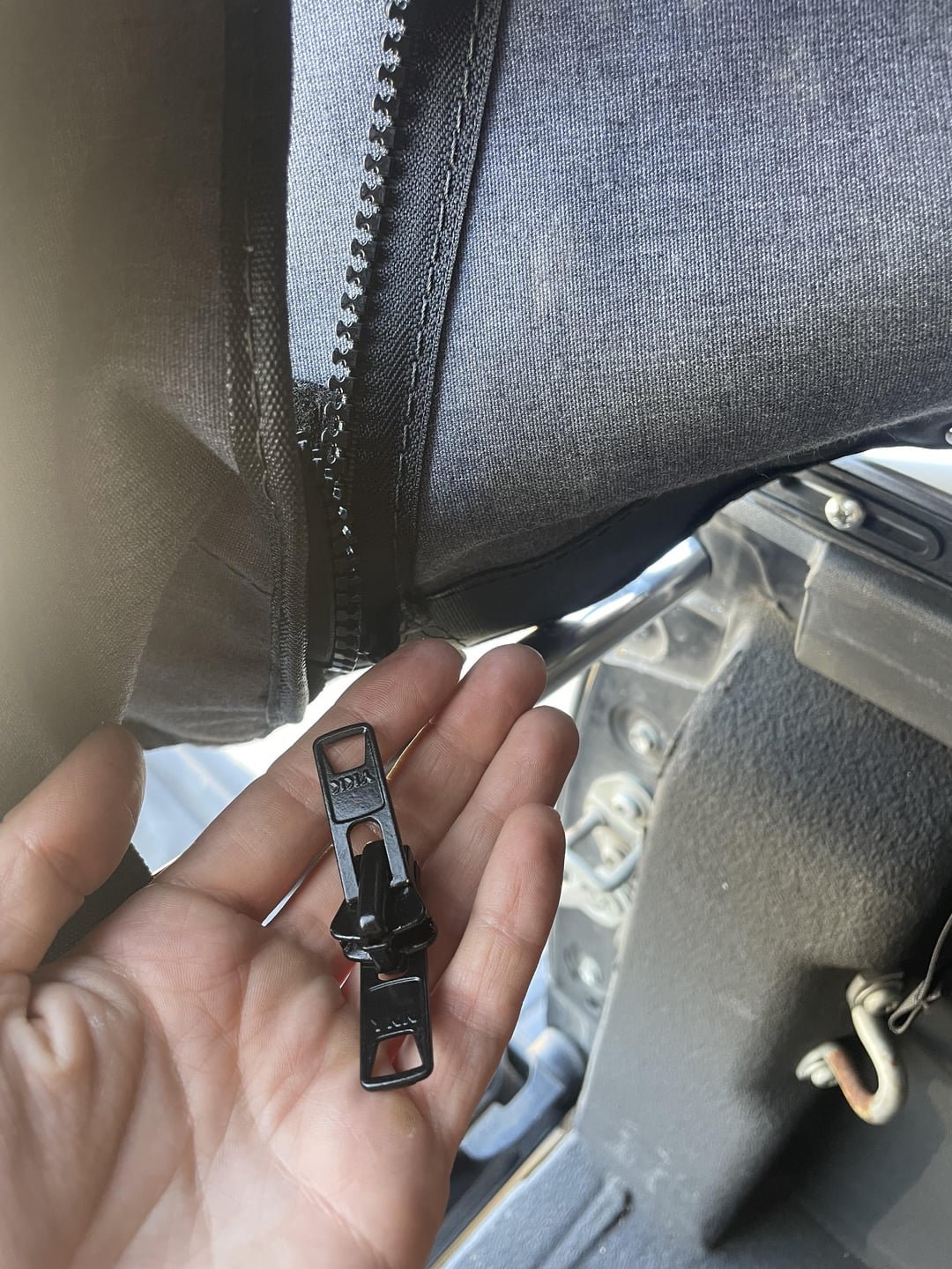 How To Fix Zipper On Jeep Soft Top: Quick and Easy Solutions