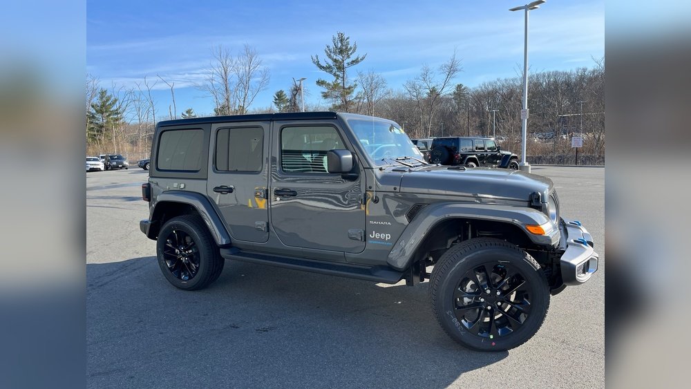 how to get into a jeep wrangler