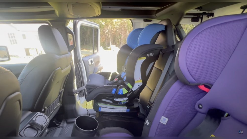 how to install car seat in jeep wrangler