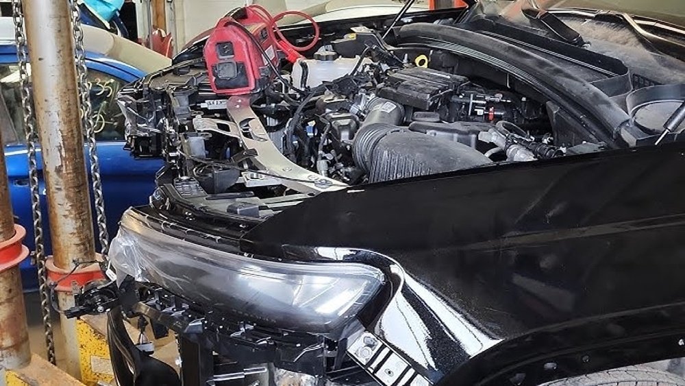 how to jump a 2023 jeep grand cherokee
