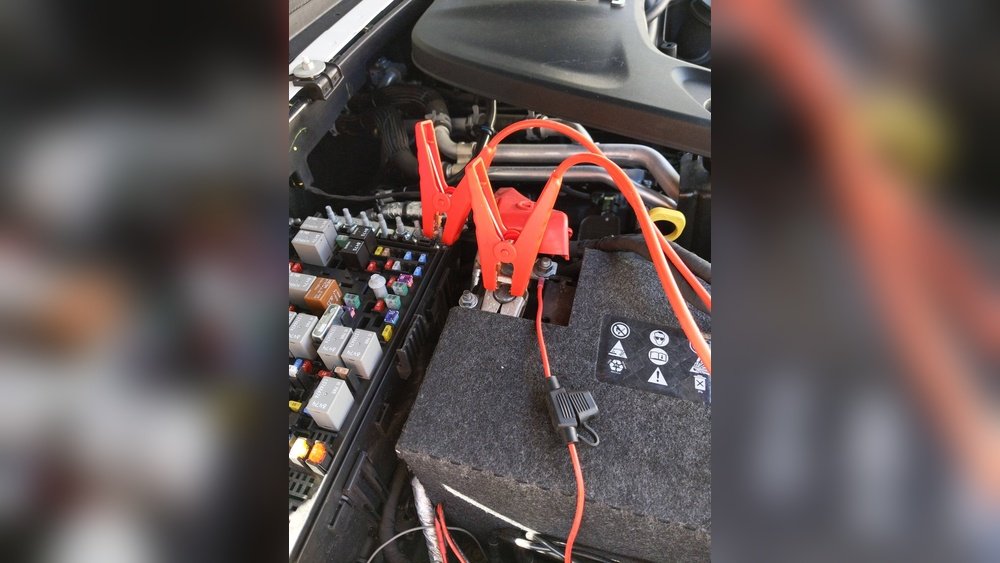 how to jump start a jeep wrangler jl