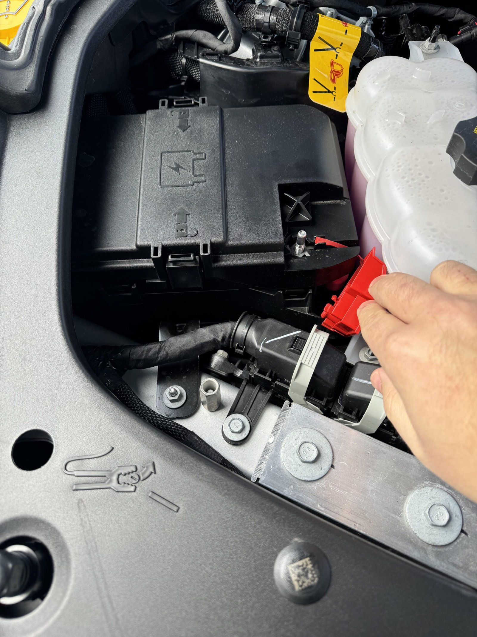 How To Jump Start A 2023 Jeep Grand Cherokee: Quick & Easy Guide How To Jump Start A 2023 Jeep Grand Cherokee: Quick & Easy Guide