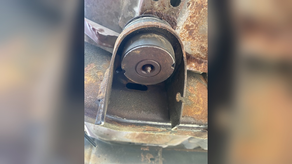 how to replace body mounts