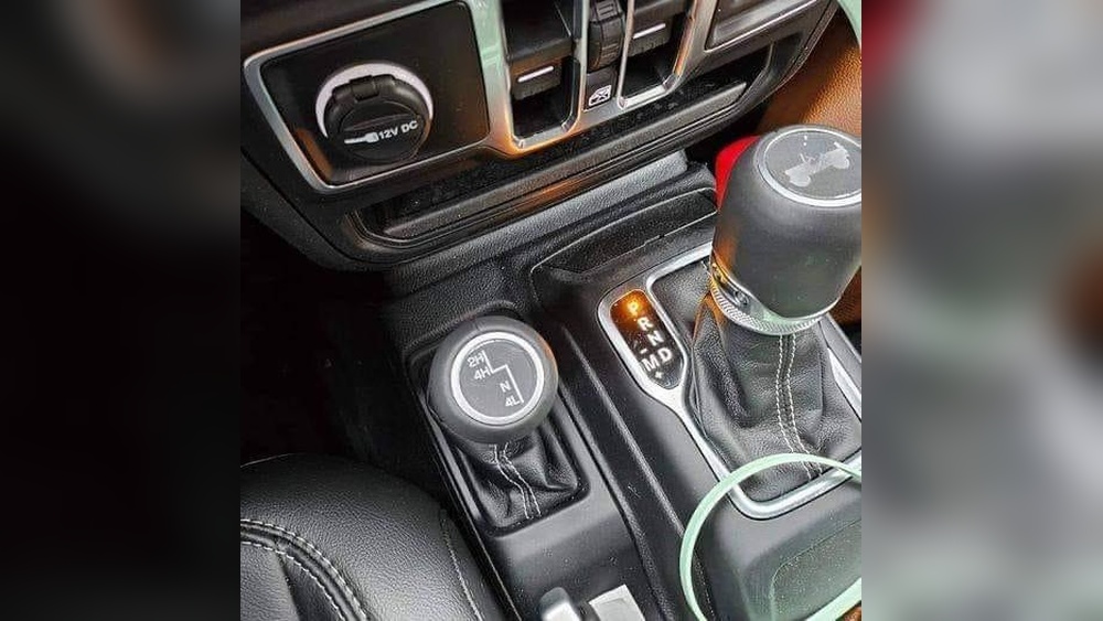 how to switch to 4 wheel drive jeep wrangler