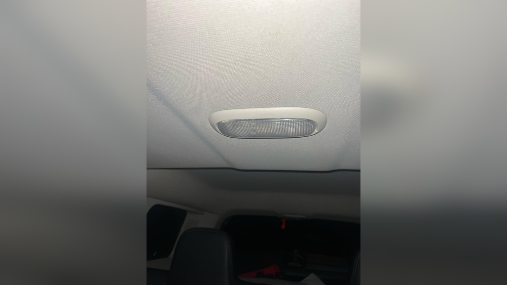 how to turn on interior lights jeep patriot