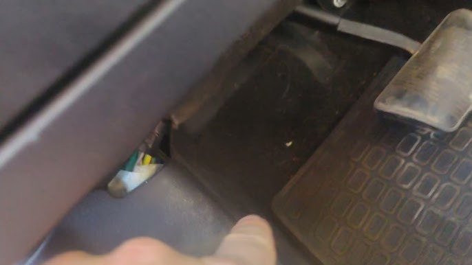 How To Open Hood On Jeep Liberty 2002: Quick and Easy Guide