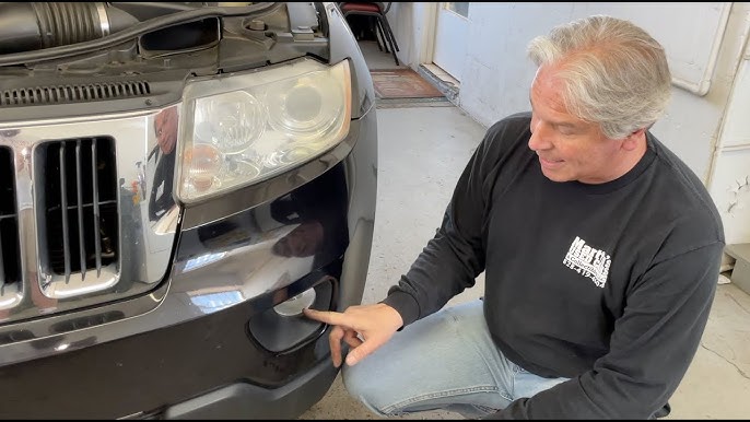 How To Replace Fog Light Bulb On 2011 Jeep Wrangler Easily