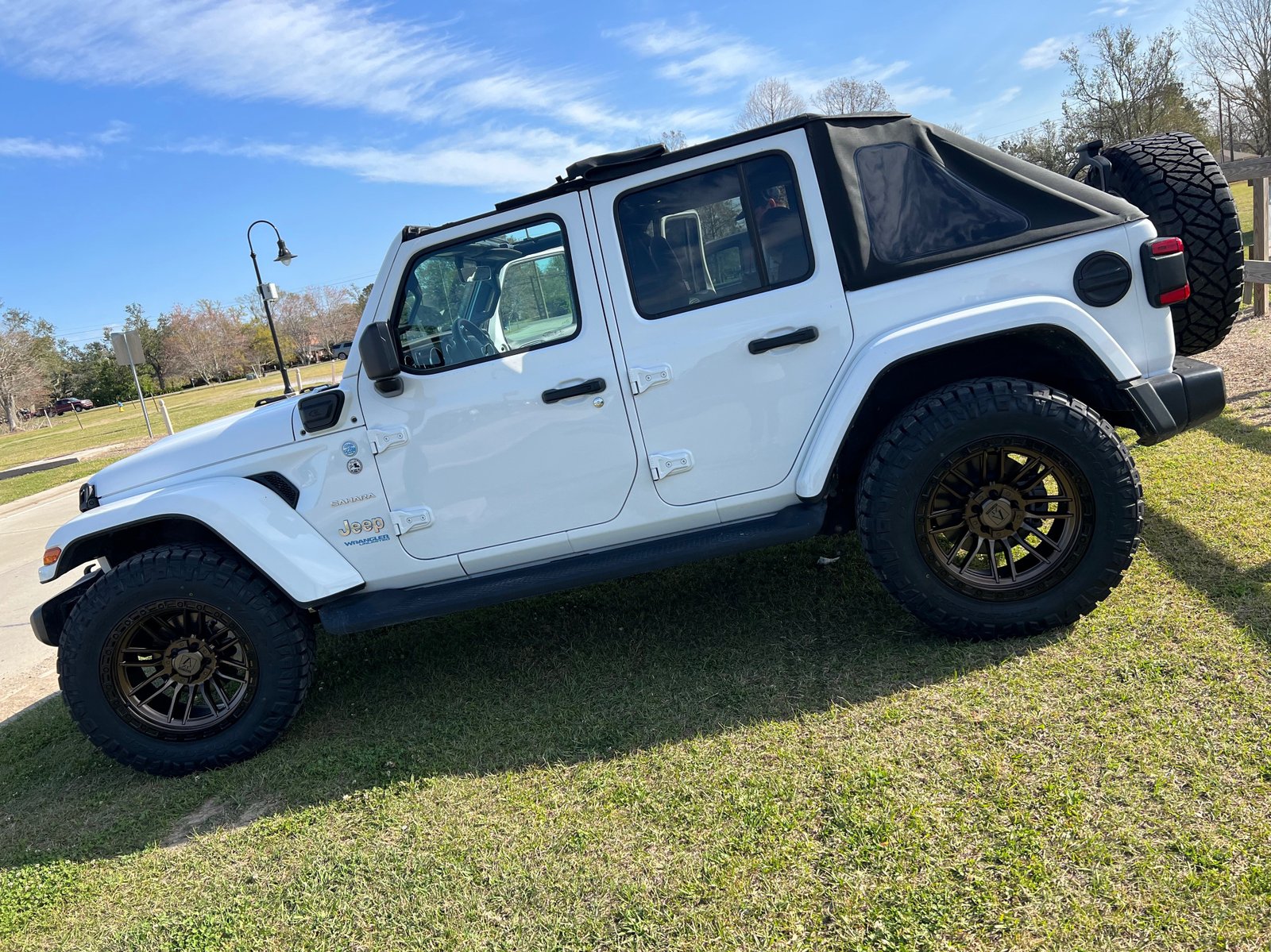 How To Reduce Jeep Car Cabin Noise: Expert Tips for a Quieter Ride