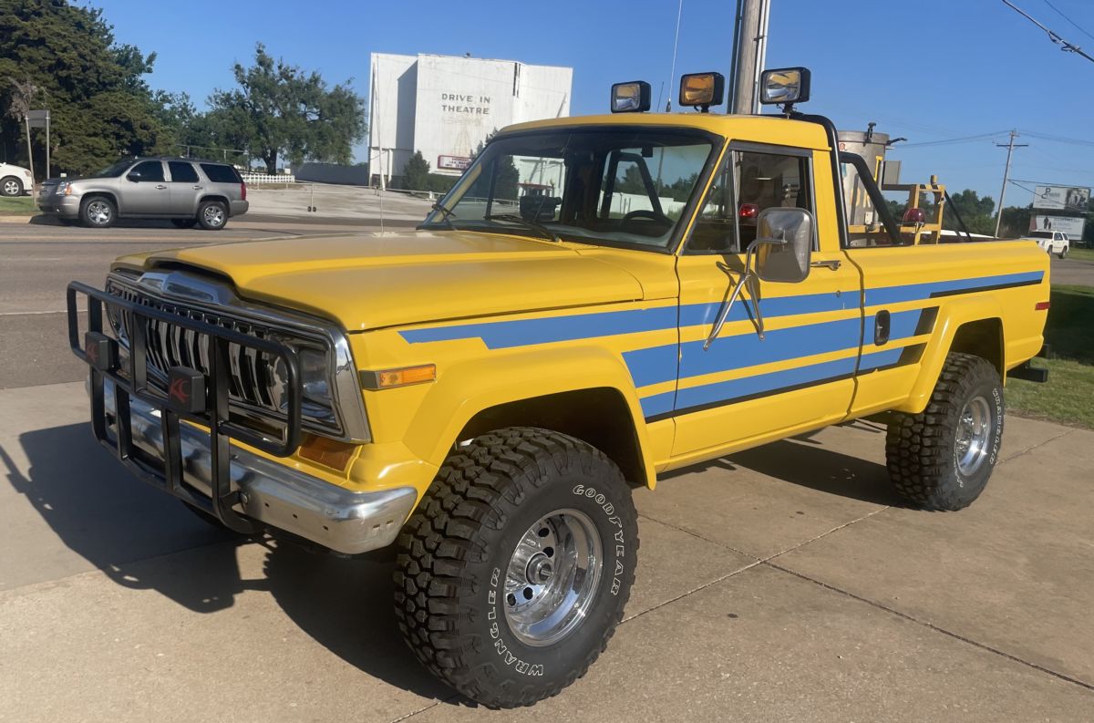 What Jeep Was Used In Twister: Unveiling the Iconic Movie SUV