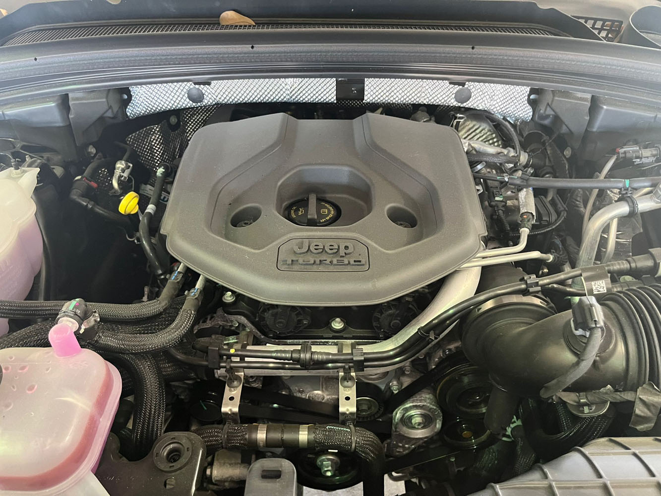 What Engine Is In 2023 Jeep Grand Cherokee? Full Specs Revealed