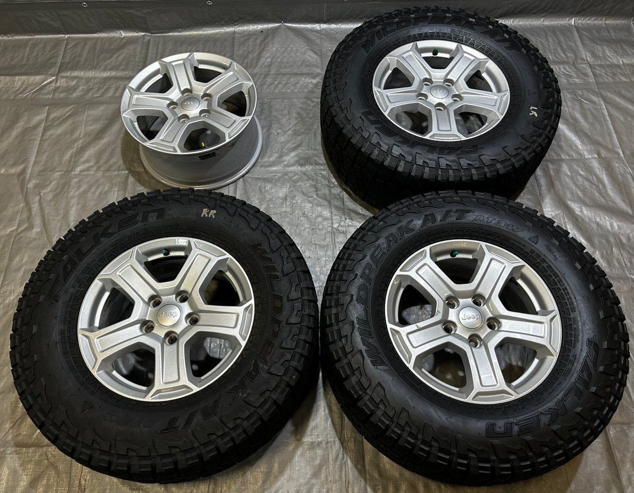 Jeep Wrangler Sahara OEM Factory Wheel: Upgrade Now