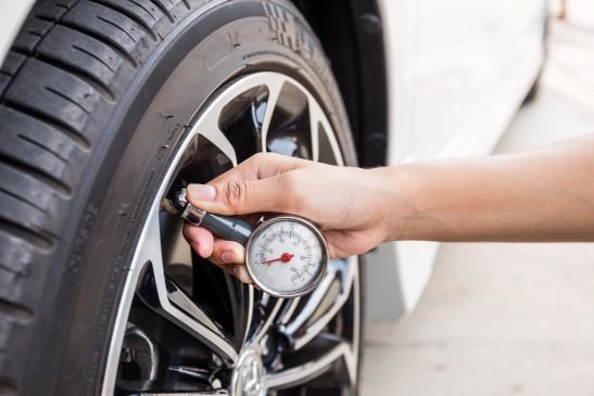 How To Inflate Jeep Tires: Easy Steps for Optimal Performance