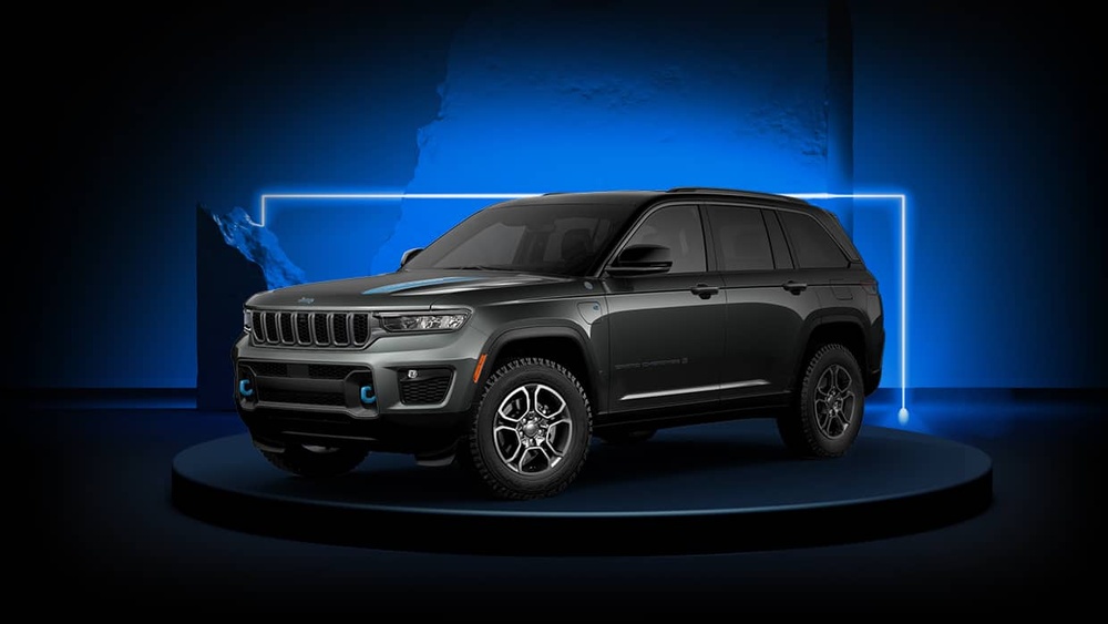 is jeep 4xe electric or hybrid 1