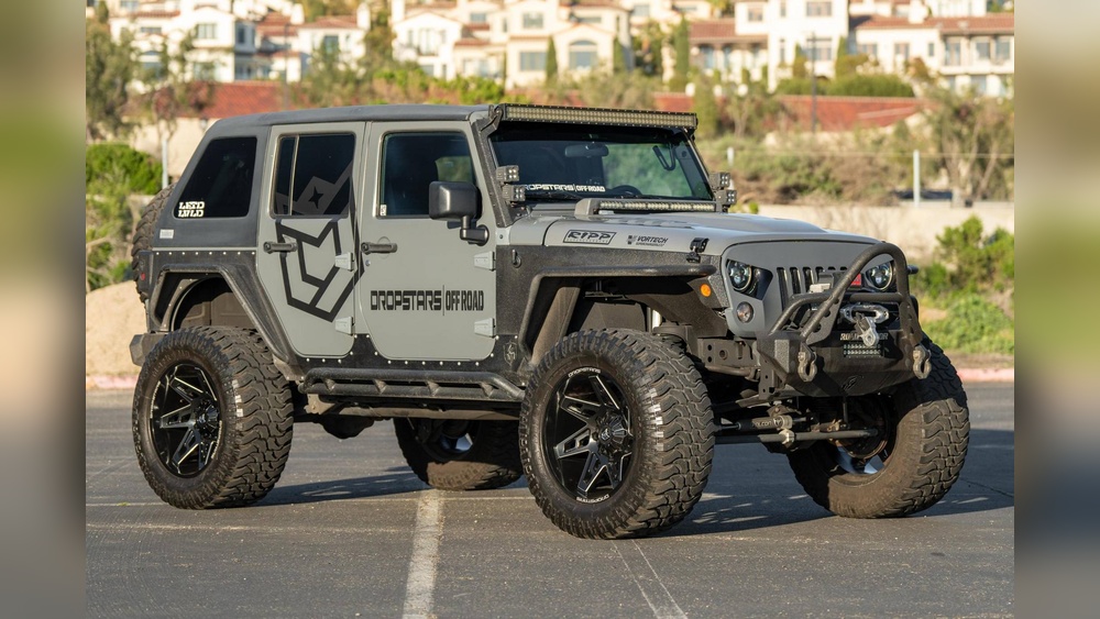 is jeep wrangler sport 4x4 1