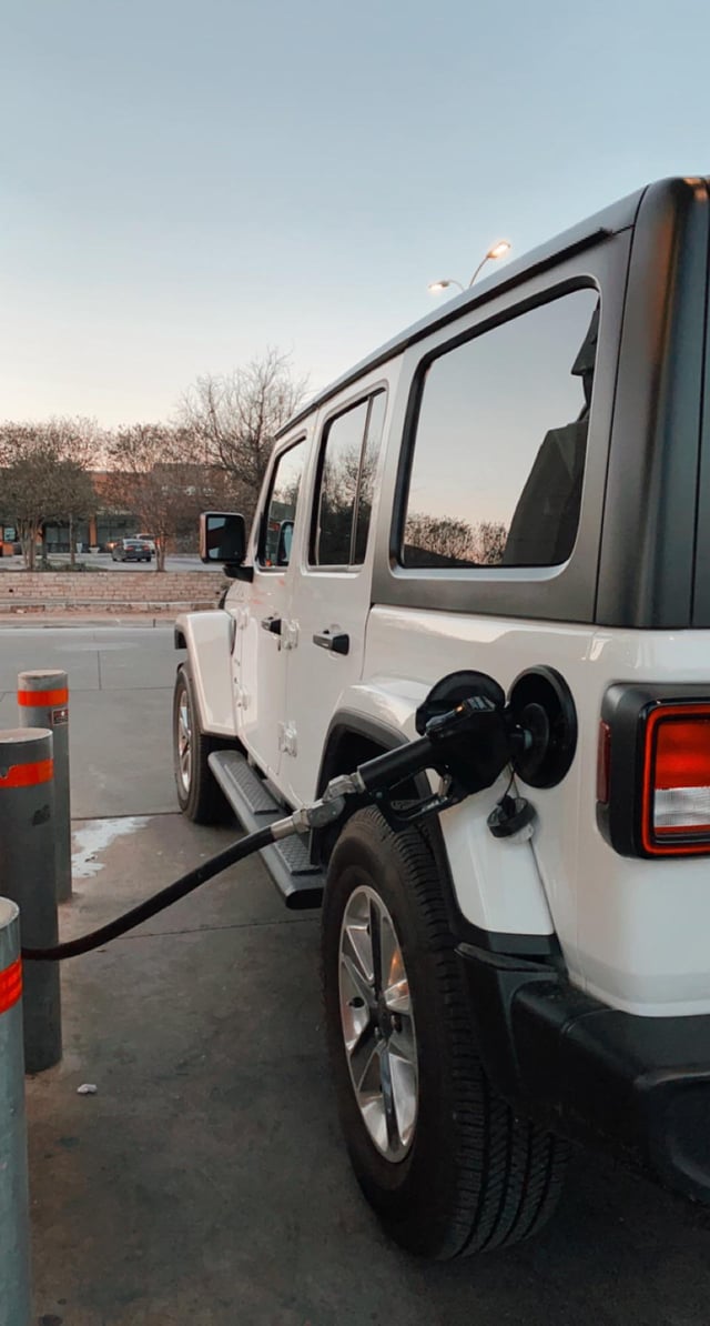 How Much Gas Does A Jeep Wrangler Use? Fuel Efficiency Guide How Much Gas Does A Jeep Wrangler Use? Fuel Efficiency Guide