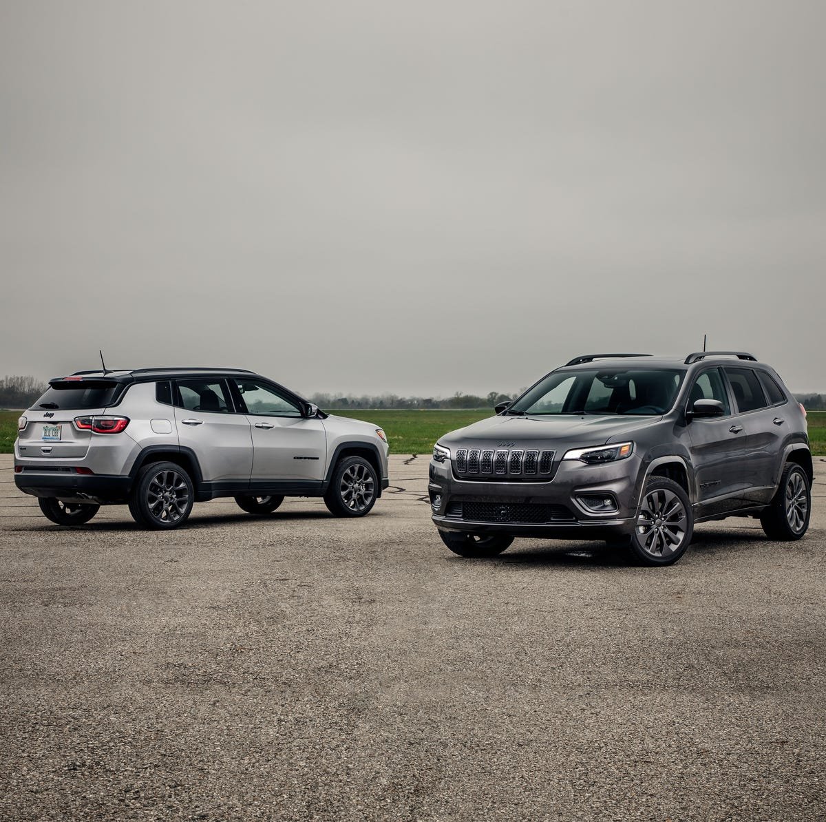 Which Is Better Jeep Compass Or Cherokee: Ultimate Comparison Guide