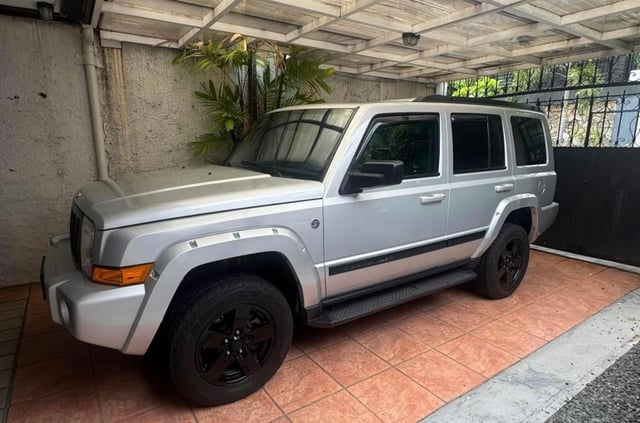 How Much Is A 2008 Jeep Commander Worth? Current Market Value