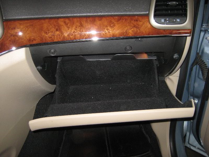 How To Remove Glove Box Jeep Grand Cherokee: Step-by-Step Guide
