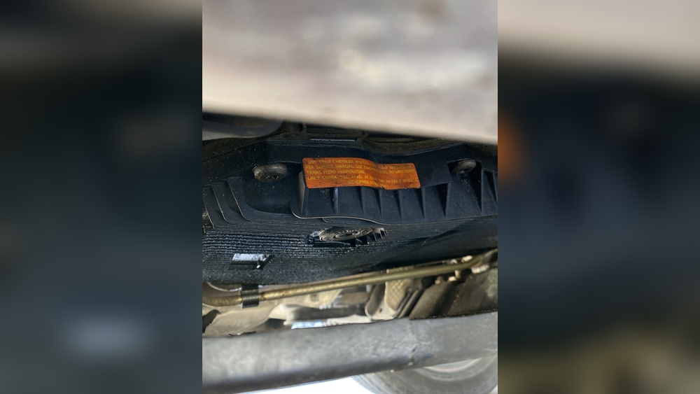 jeep grand cherokee leaking transmission fluid