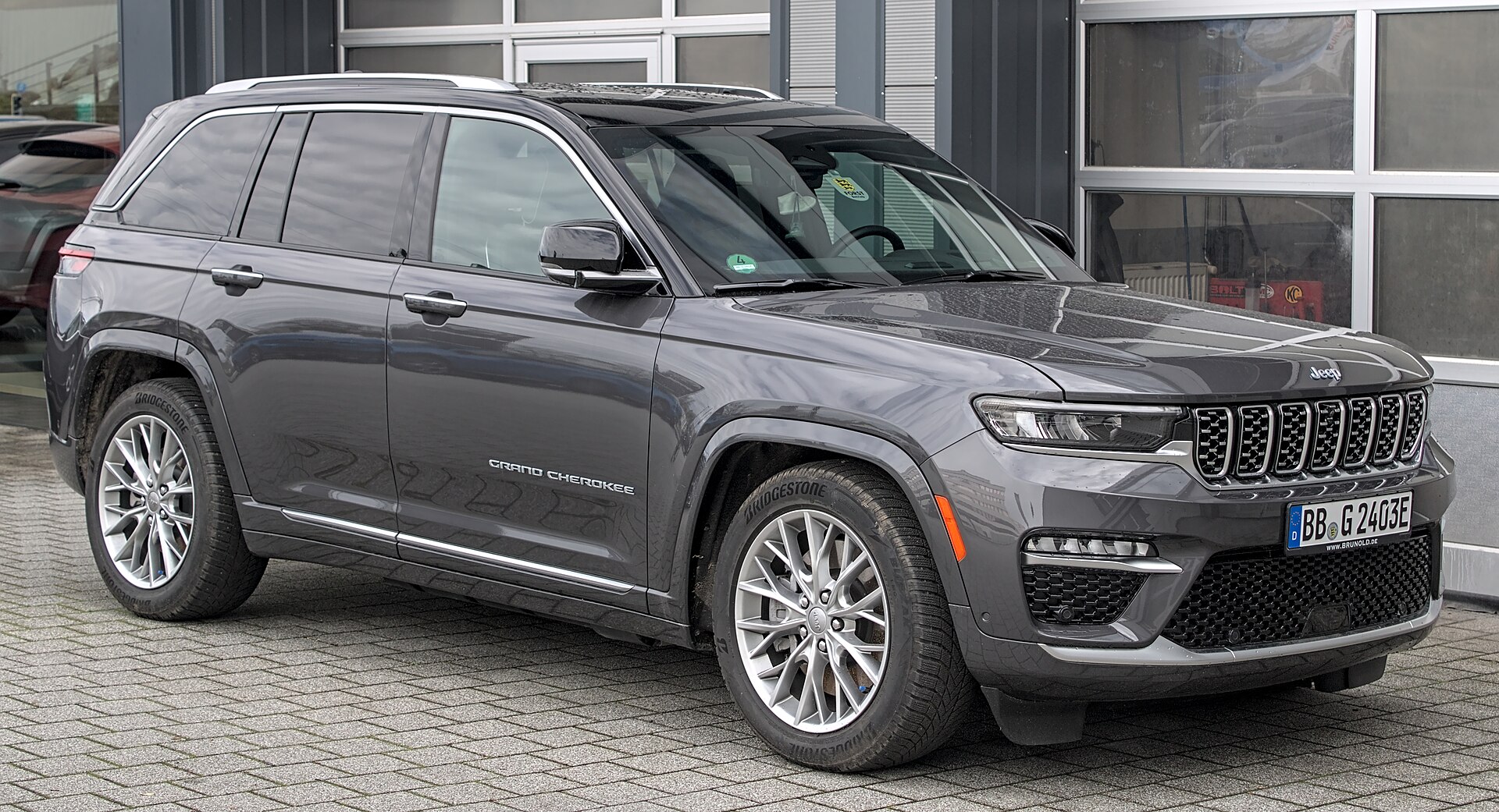 Jeep Grand Cherokee Wrap Ideas For A Customized Look: Compatibility Guide inline 3