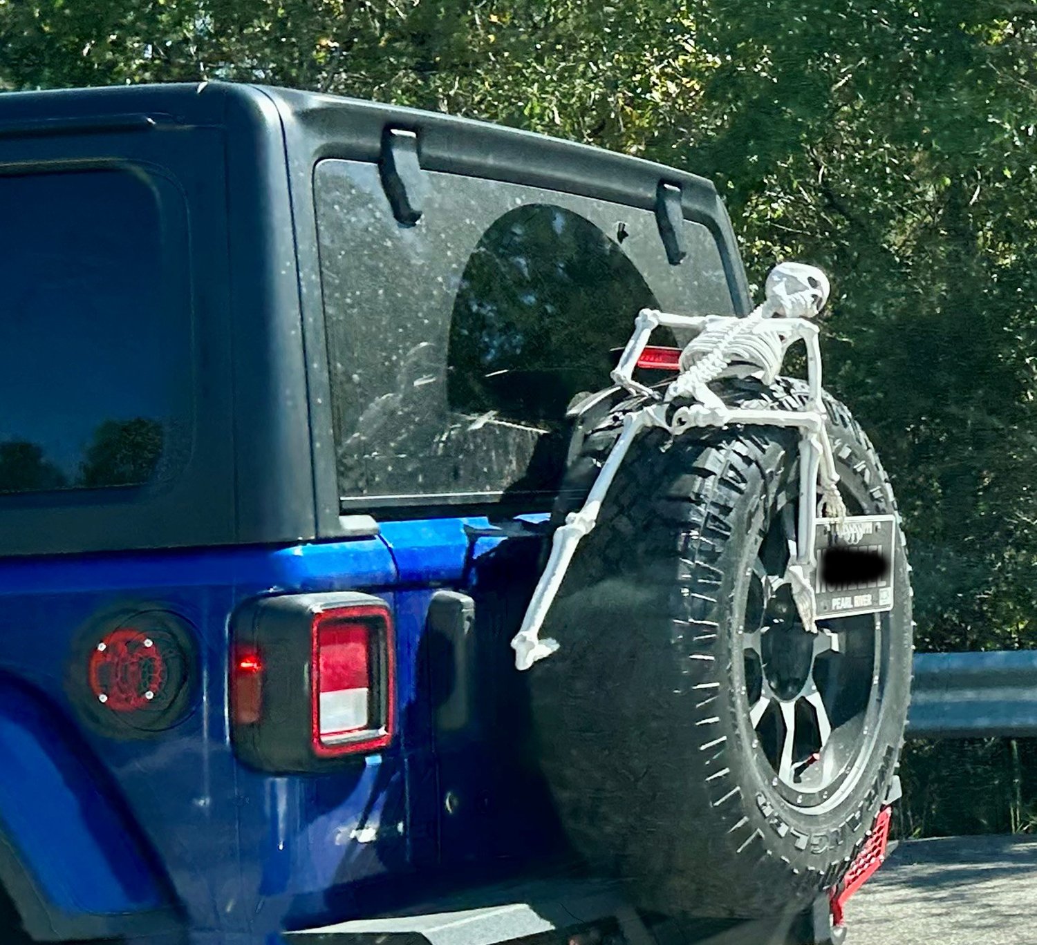 How To Decorate Your Jeep For Halloween: Spooky Ideas & Tips How To Decorate Your Jeep For Halloween: Spooky Ideas & Tips