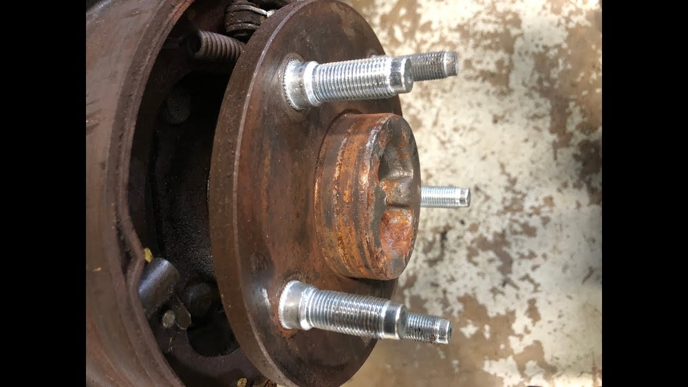 jeep wrangler wheel stud thread