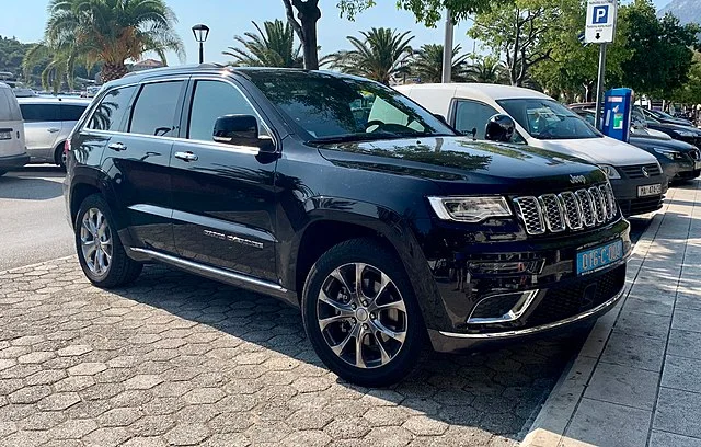 How Long Do 2017 Jeep Grand Cherokees Last? Reliability Guide