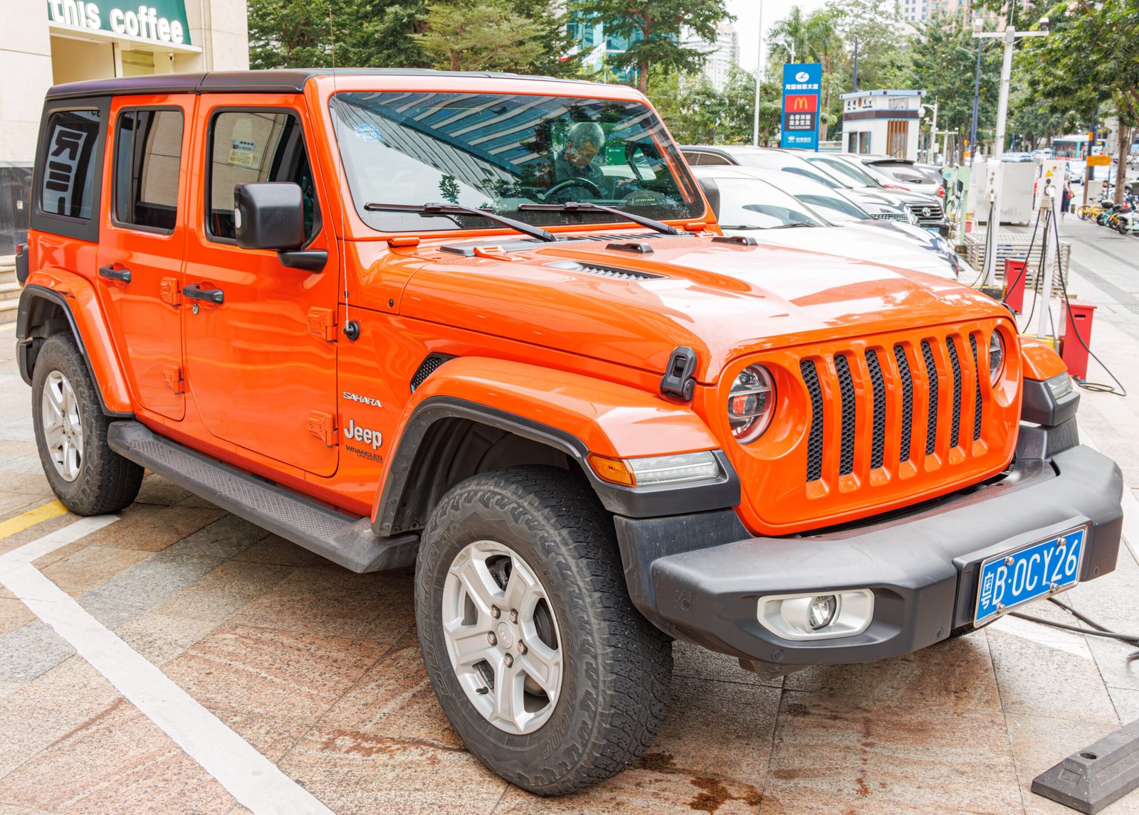 Jeep Wrangler Clicking Noise While Driving: What Owners Should Know