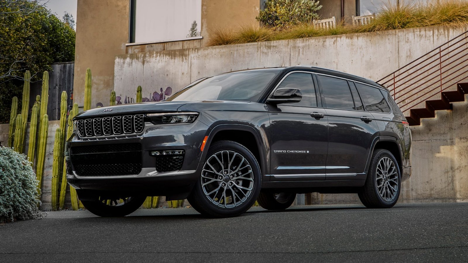 2024 Jeep Grand Cherokee L Laredo: Full Review and Guide 2024 Jeep Grand Cherokee L Laredo: Full Review and Guide
