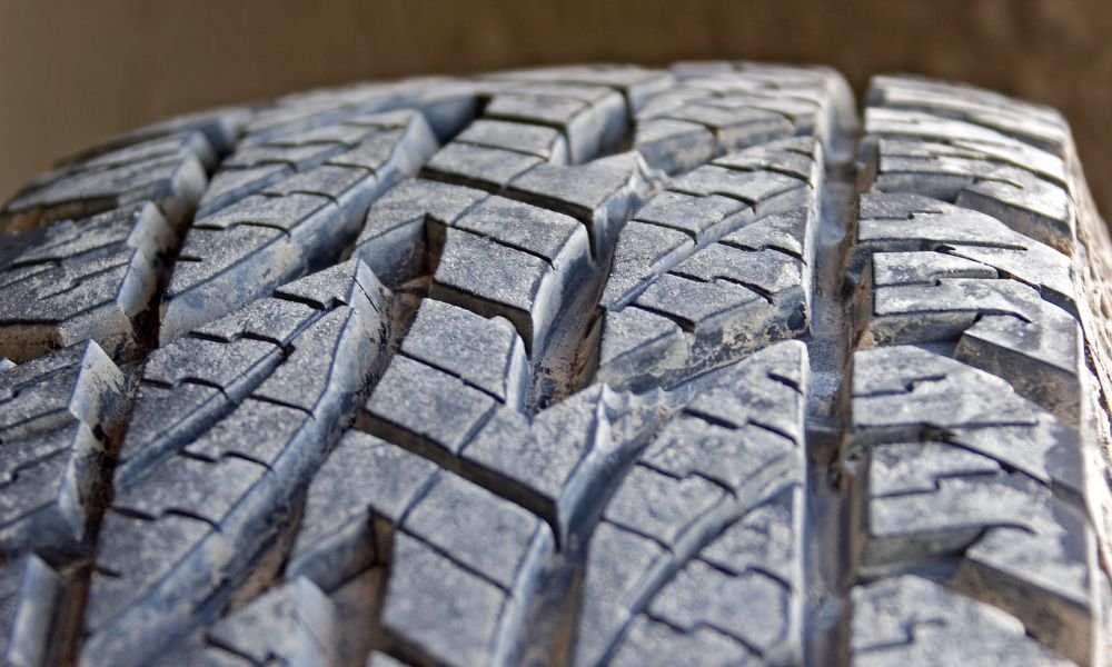 How To Tell If Your Tires Are Dry Rotted: Key Warning Signs