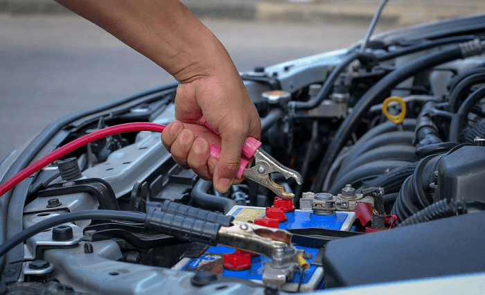 How To Jumpstart A 2011 Jeep Grand Cherokee Safely and Easily
