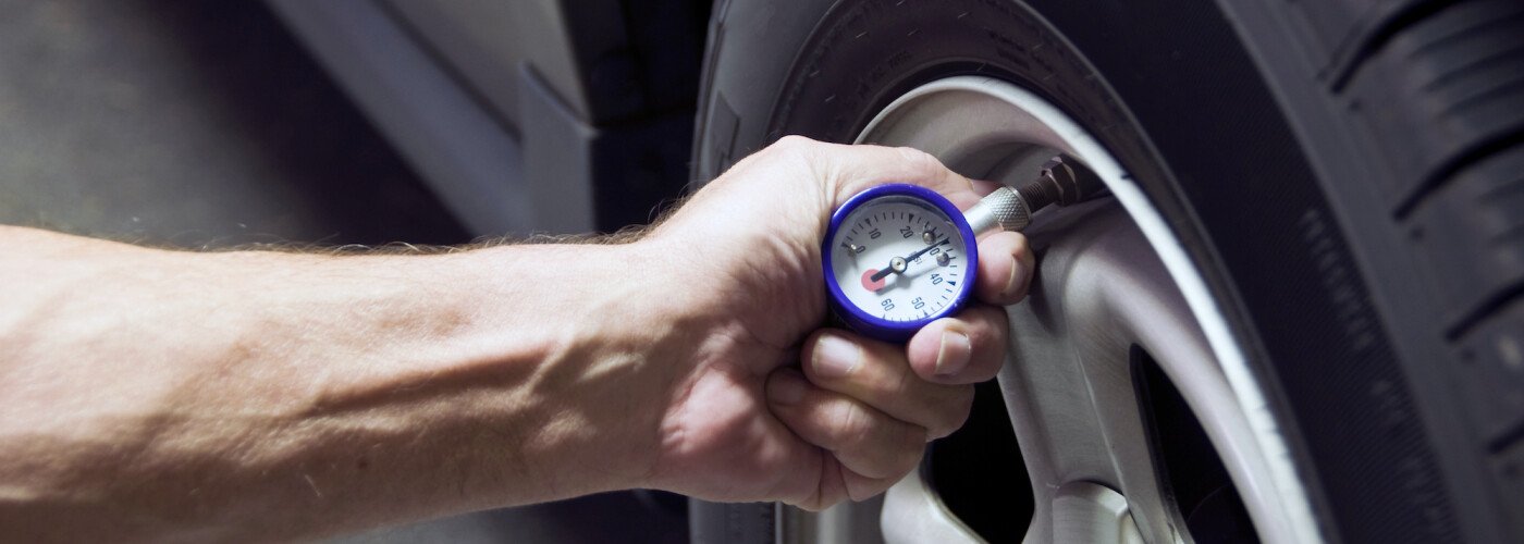 How To Put Air In Jeep Tires: Easy Steps for Every Driver