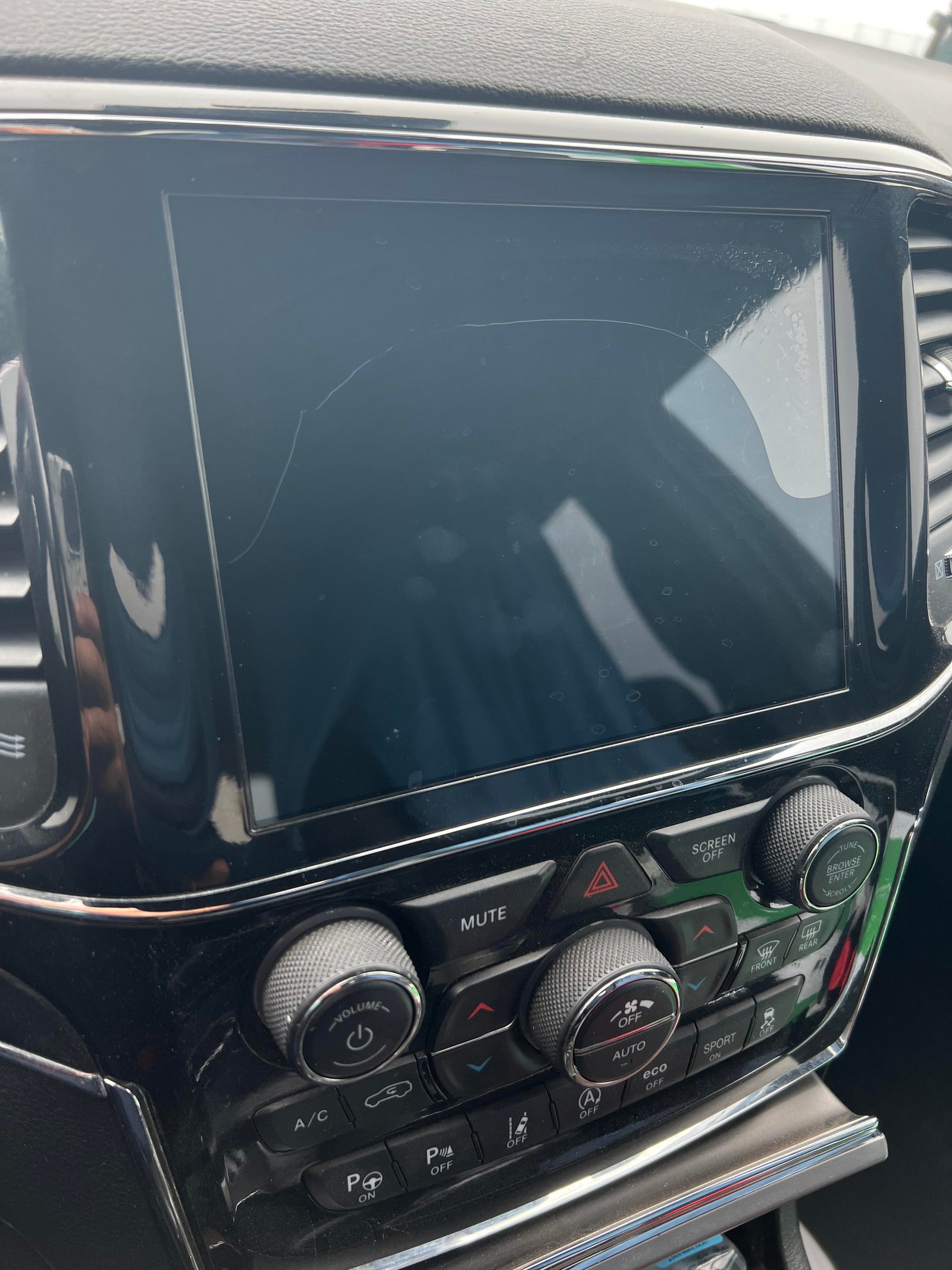 How To Fix Jeep Grand Cherokee Screen: Easy Step-by-Step Guide
