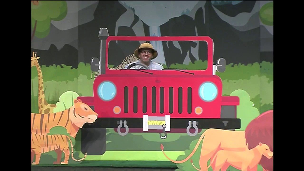 How To Make A Cardboard Jeep Photo Booth: Step-by-Step Guide How To Make A Cardboard Jeep Photo Booth: Step-by-Step Guide