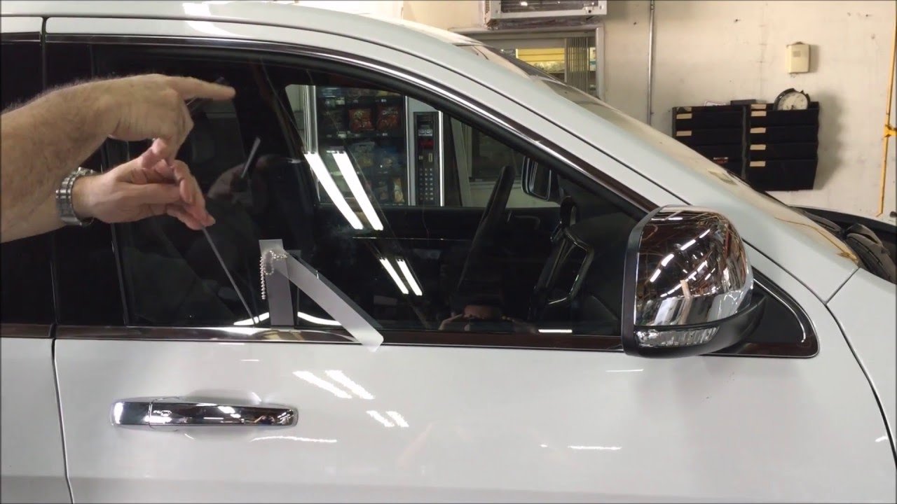 How To Unlock 2001 Jeep Cherokee With Keys Inside Safely