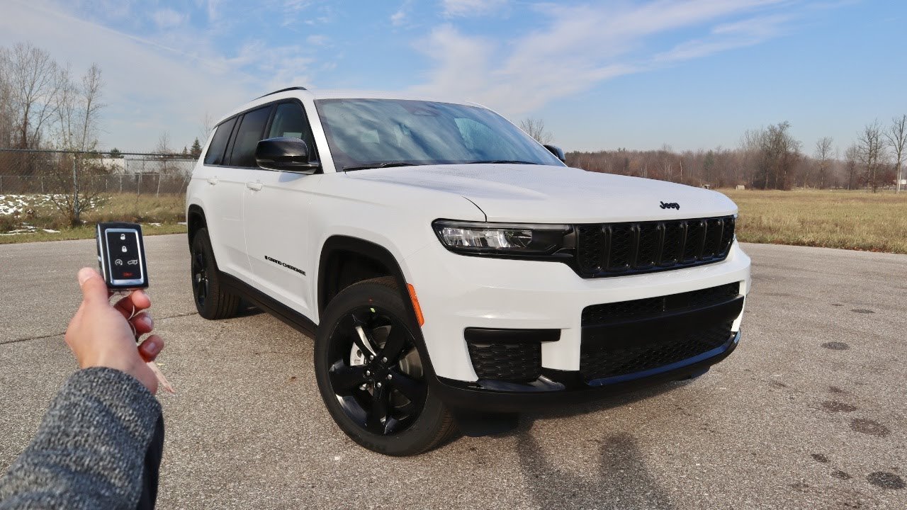 2023 Jeep Grand Cherokee Altitude Review: Ultimate SUV Guide
