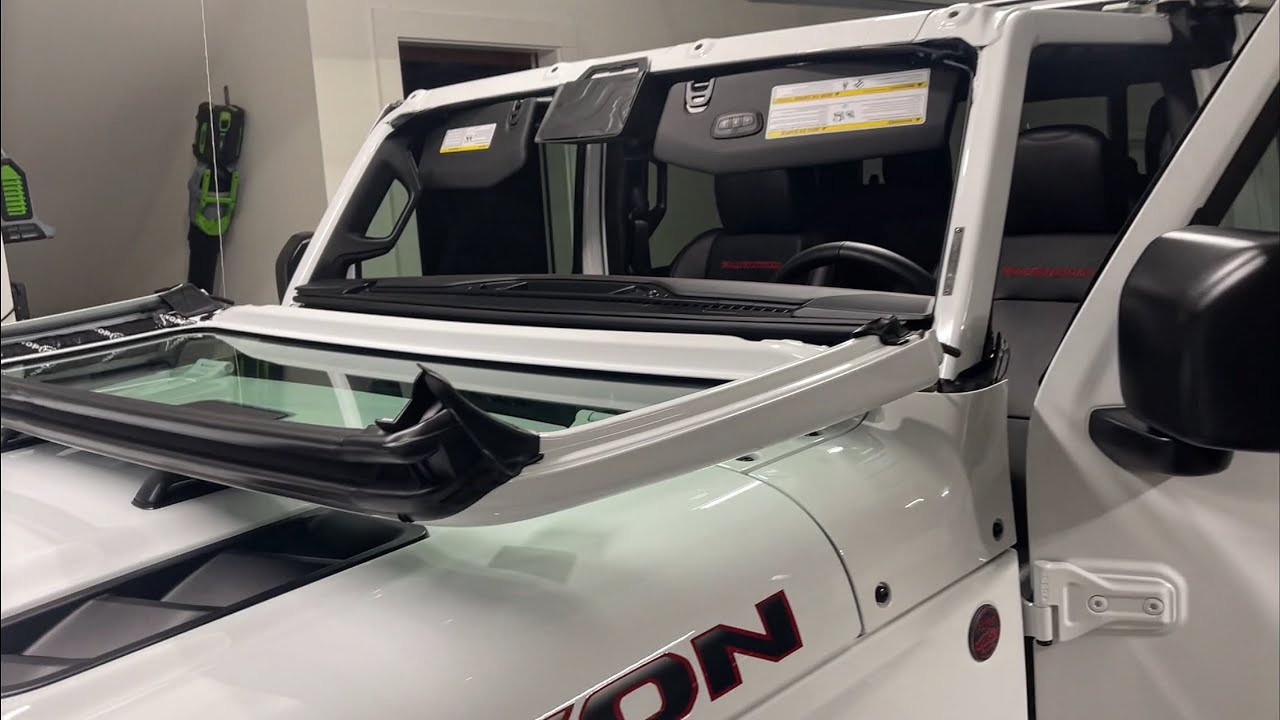 How To Roll Down Windows In Jeep Gladiator: Easy Step-by-Step Guide