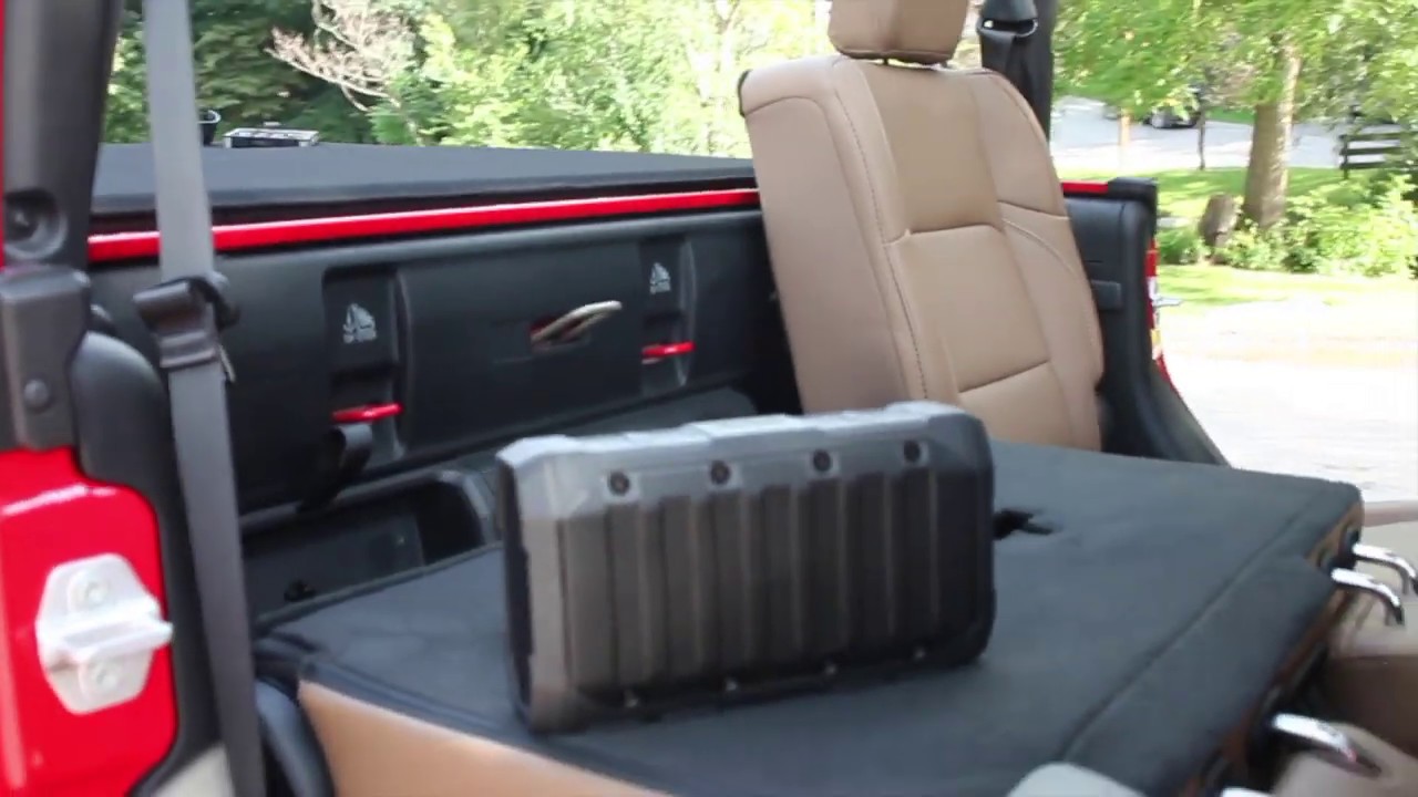 Do All Jeep Gladiators Have a Bluetooth Speaker? Find Out Now