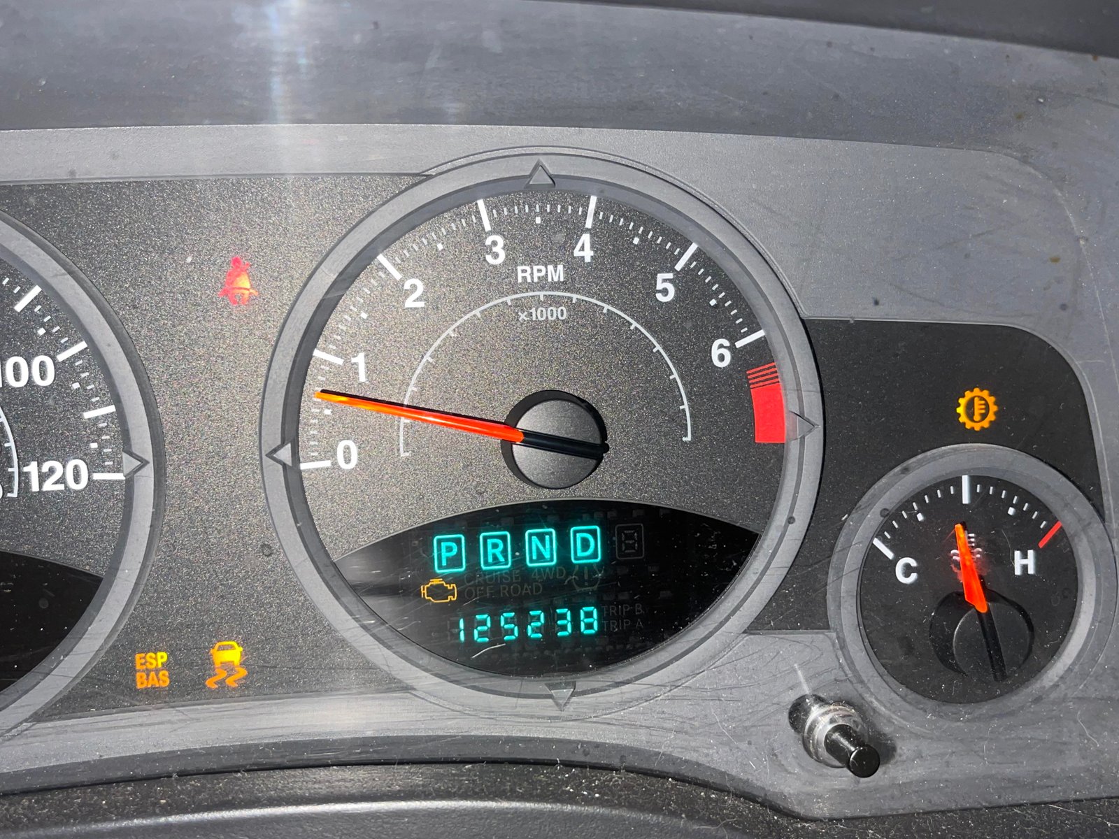 What Does Transmission Light Look Like On Jeep Patriot: Clear Signs Explained What Does Transmission Light Look Like On Jeep Patriot: Clear Signs Explained