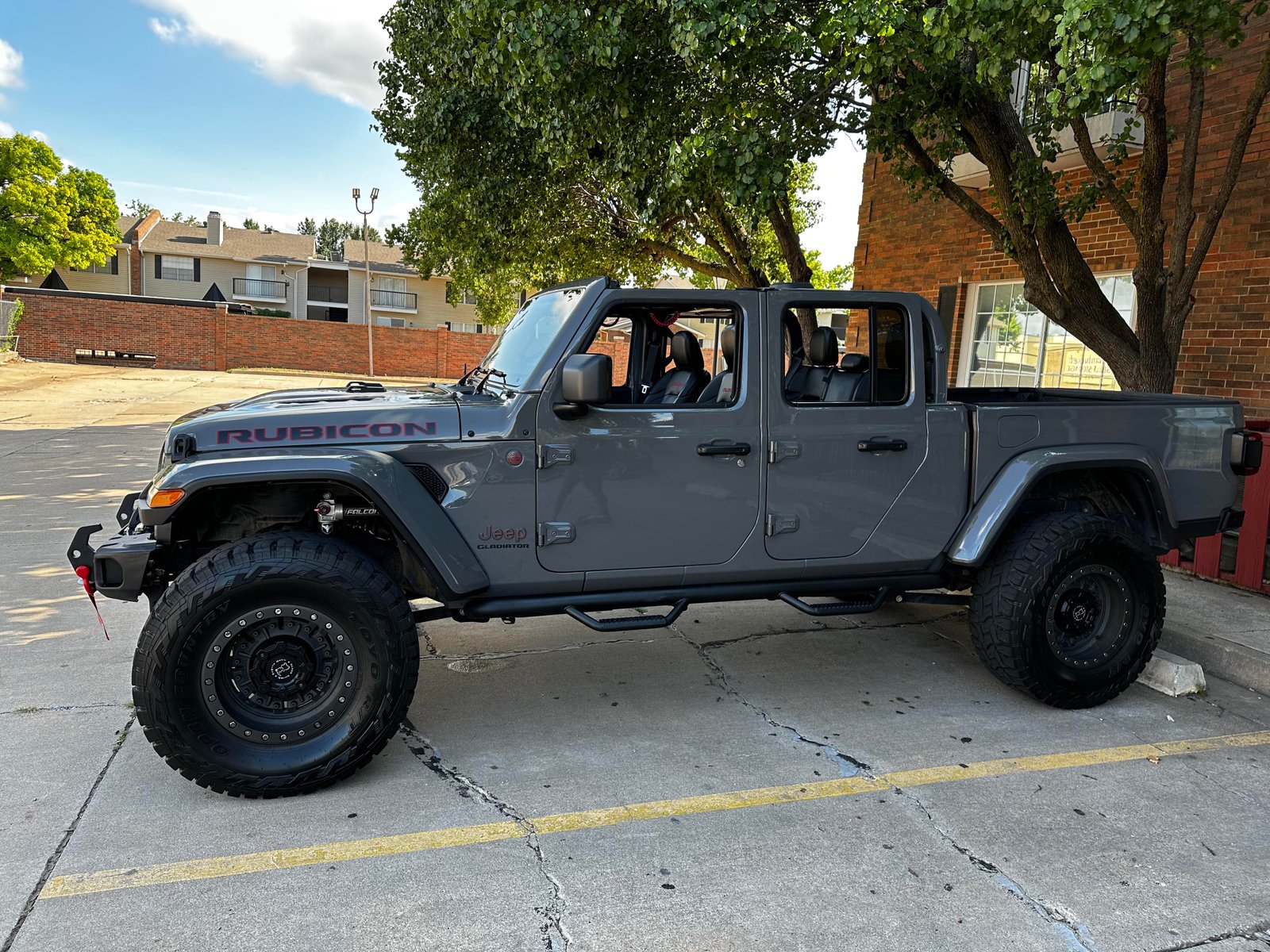 How To Take Roof Off Jeep Gladiator: Easy Step-by-Step Guide How To Take Roof Off Jeep Gladiator: Easy Step-by-Step Guide