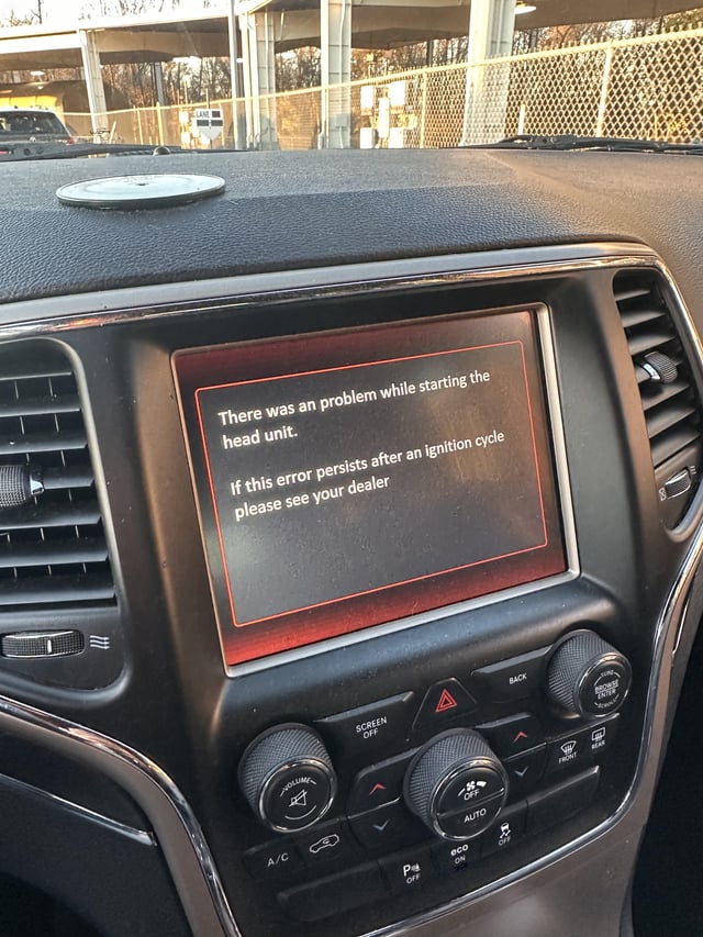Jeep Grand Cherokee Screen Not Working: Quick Fixes and Tips Jeep Grand Cherokee Screen Not Working: Quick Fixes and Tips