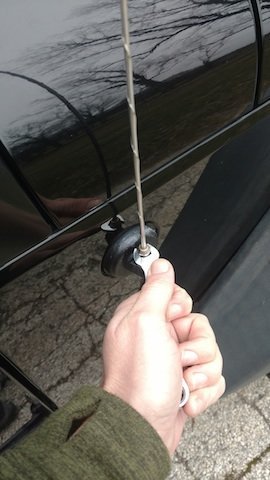 How To Change Jeep Antenna: Easy Step-by-Step Guide
