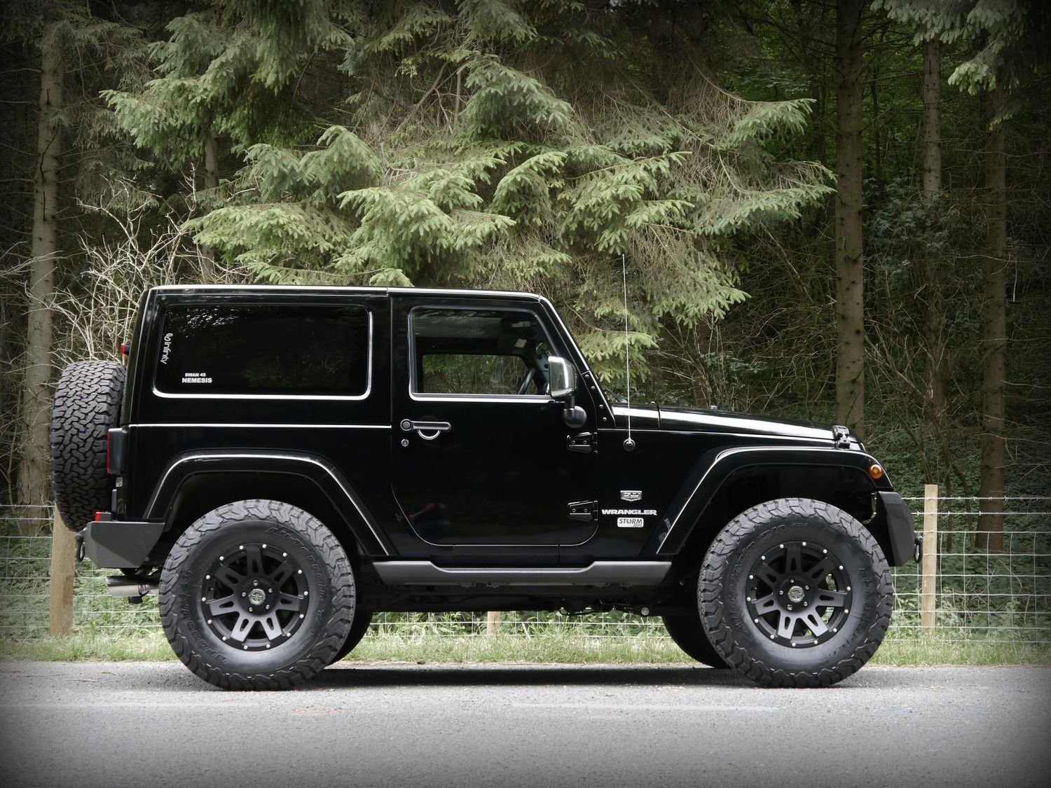 2011 Jeep Wrangler 2 Door: Complete Owner’s Guide 2011 Jeep Wrangler 2 Door: Complete Owner’s Guide