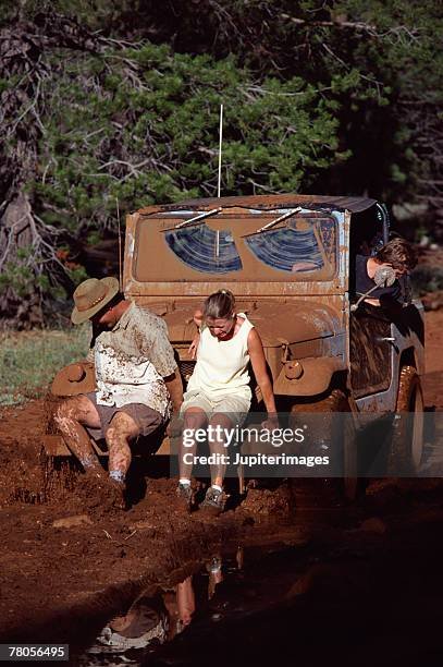How To Get Jeep Out Of Mud: Expert Tips for Quick Recovery
